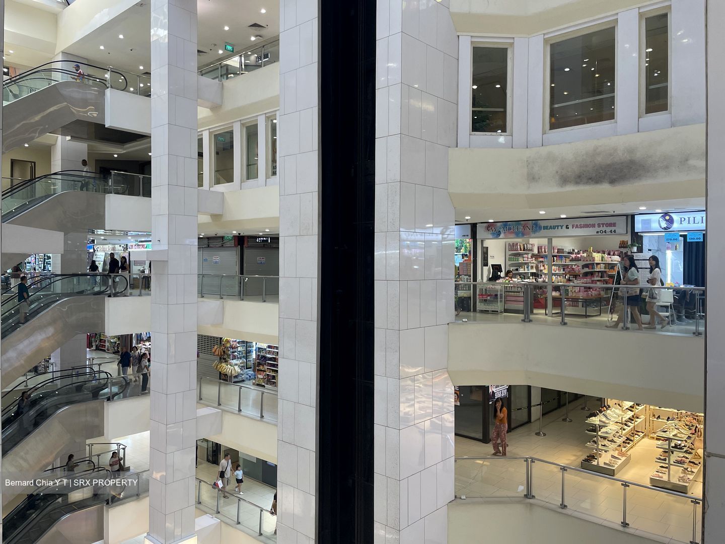 Lucky Plaza (D9), Shop House #448564221